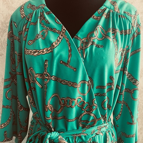 Avenue chain pattern dress - Picture 2 of 9